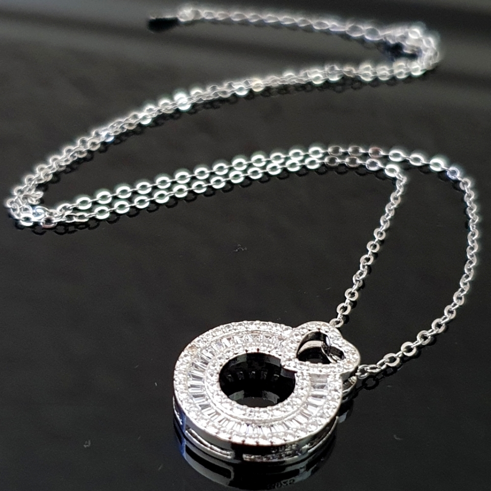 Simple Silver Round Heart Necklace